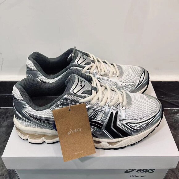 ASICS GEL-Kayano 14 Sneakers Black and White Silver